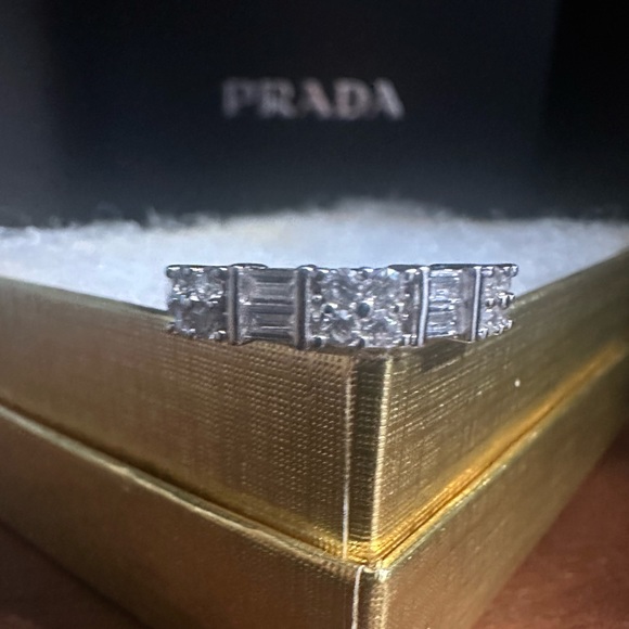 Jewelry - Ring size 8.0